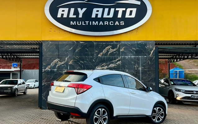 imagem-https://www.socarrao.com.br/sc-vehicle-images-prod/3020080/1789474102408-gb-af46dbf.jpg