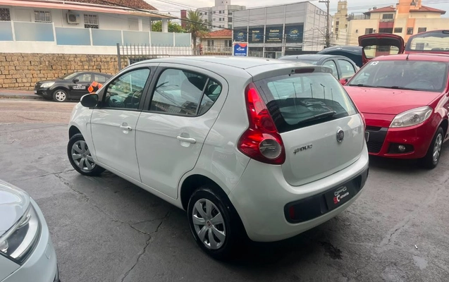 imagem-https://www.socarrao.com.br/sc-vehicle-images-prod/3020152/1786136637894-gb-606d15c.jpeg