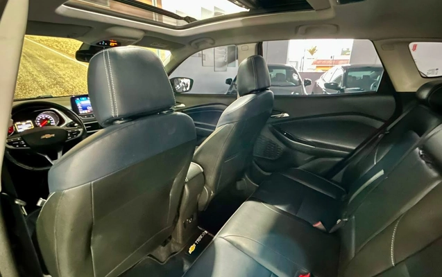 imagem-https://www.socarrao.com.br/sc-vehicle-images-prod/3020199/1785787767693-321dc6eb6154476e932209e46782c597_1785787612712.jpg