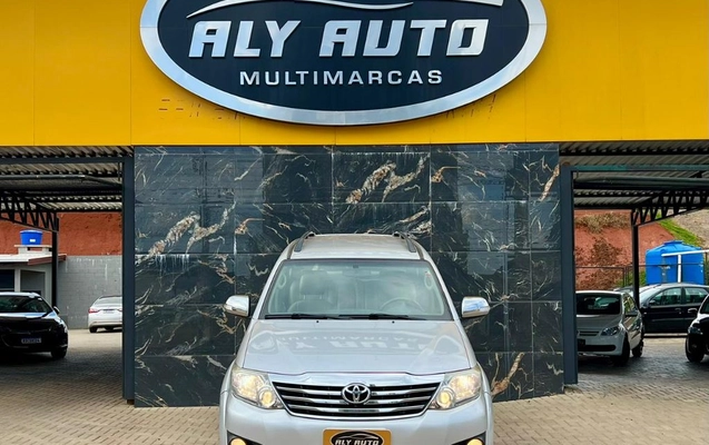 imagem-https://www.socarrao.com.br/sc-vehicle-images-prod/3020215/1789824642561-gb-285f0de.jpeg