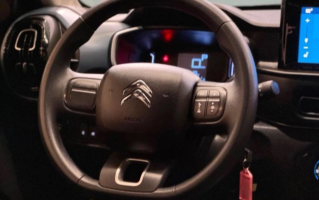 imagem-https://www.socarrao.com.br/sc-vehicle-images-prod/3020219/1789658171194-8339109_17_B_60c7cc686f.jpeg