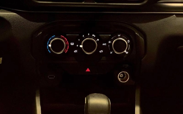 imagem-https://www.socarrao.com.br/sc-vehicle-images-prod/3020219/1789658171197-8339109_19_B_7c1b53e597.jpeg