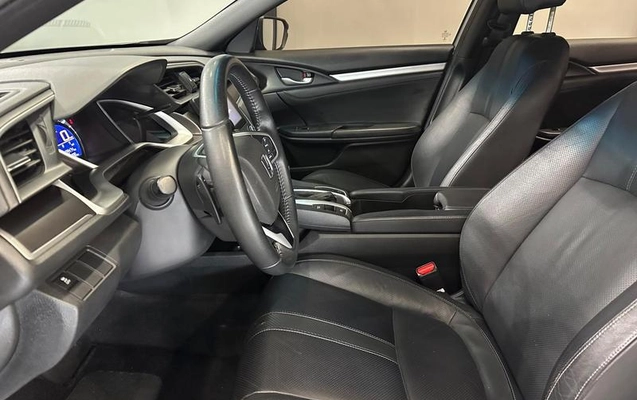 imagem-https://www.socarrao.com.br/sc-vehicle-images-prod/3020320/1789658350464-8335088_11_B_c9f8eeb8f3.jpeg