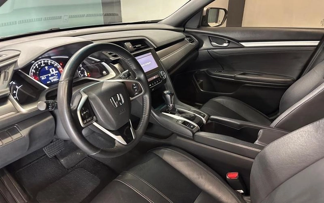 imagem-https://www.socarrao.com.br/sc-vehicle-images-prod/3020320/1789658350465-8335088_12_B_1be9dfbd69.jpeg