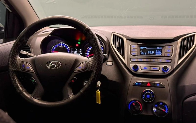 imagem-https://www.socarrao.com.br/sc-vehicle-images-prod/3020379/1789498443513-8341723_17_B_3bb27b4518.jpeg