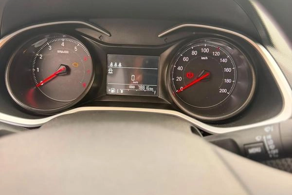 imagem-https://www.socarrao.com.br/sc-vehicle-images-prod/3020735/1788010229867-8340854_8_B_011db4e71b.jpeg
