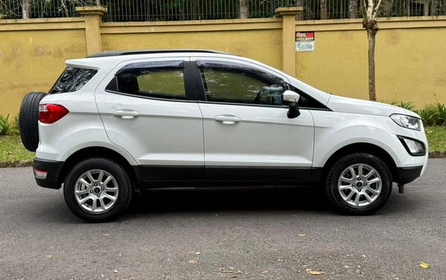 imagem-https://www.socarrao.com.br/sc-vehicle-images-prod/3020877/1787763871673-8300045_4_B_823c870af7.jpeg