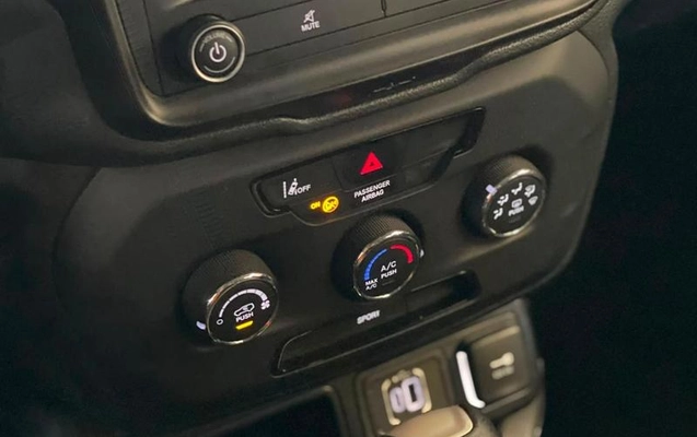 imagem-https://www.socarrao.com.br/sc-vehicle-images-prod/3020882/1787943721430-8342388_11_B_3a85d541a5.jpeg