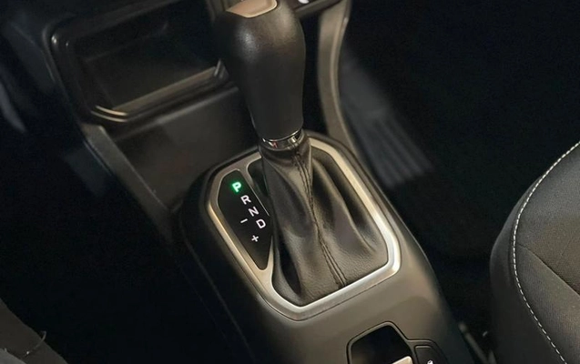 imagem-https://www.socarrao.com.br/sc-vehicle-images-prod/3020882/1787943721432-8342388_10_B_4eb3aa61cd.jpeg