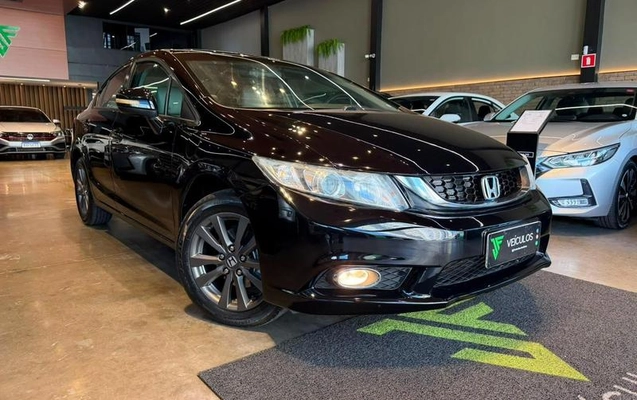 imagem-https://www.socarrao.com.br/sc-vehicle-images-prod/3021076/1789567213052-8344871_16_B_5172b2ee30.jpeg