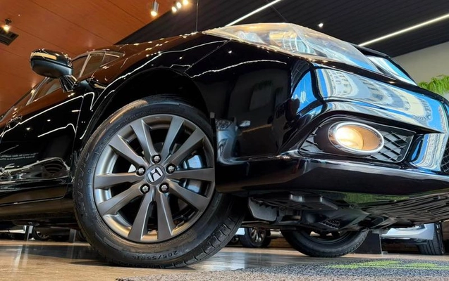 imagem-https://www.socarrao.com.br/sc-vehicle-images-prod/3021076/1789567213059-8344871_15_B_774eebf4d8.jpeg