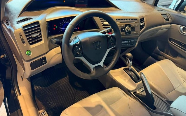 imagem-https://www.socarrao.com.br/sc-vehicle-images-prod/3021076/1789567213070-8344871_9_B_cd56cb2a54.jpeg