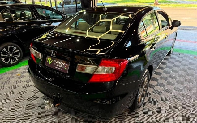 imagem-https://www.socarrao.com.br/sc-vehicle-images-prod/3021856/1789567025029-8344647_3_B_3c18caf218.jpeg