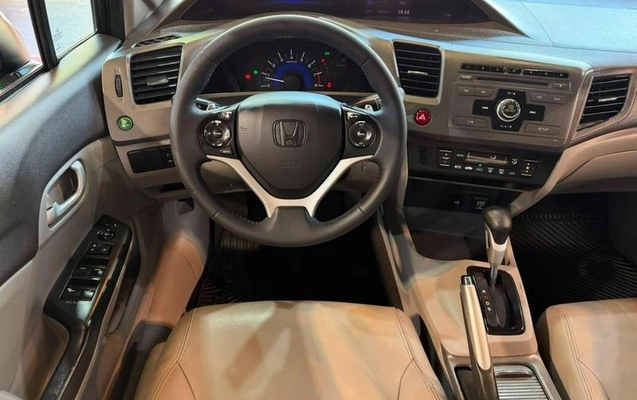 imagem-https://www.socarrao.com.br/sc-vehicle-images-prod/3021856/1789567025030-8344647_11_B_30775f8043.jpeg