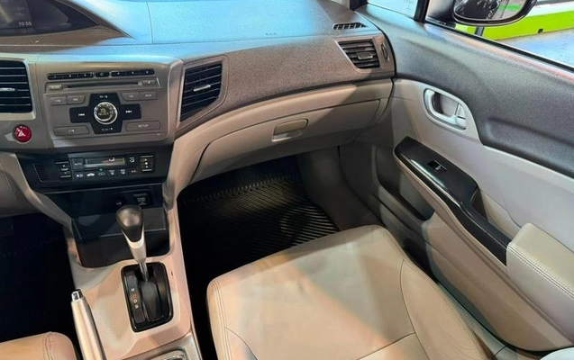 imagem-https://www.socarrao.com.br/sc-vehicle-images-prod/3021856/1789567025034-8344647_11_B_7008820a1e.jpeg