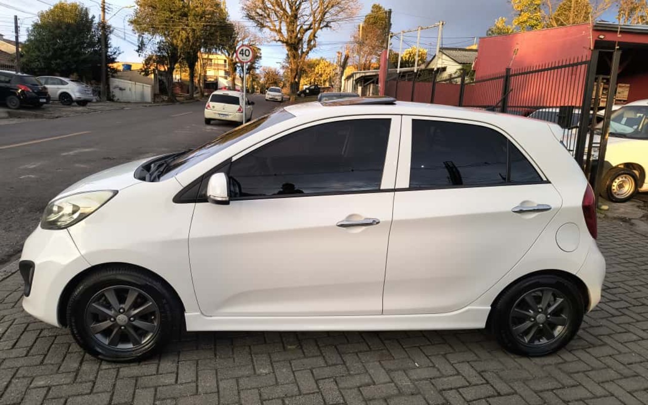 imagem-https://www.socarrao.com.br/sc-vehicle-images-prod/3022910/1785795991990-V2hhdHNBcHAgSW1hZ2UgMjAyNS0xMC0yNSBhdCAxNi41OS4xNy5qcGVn.jpeg