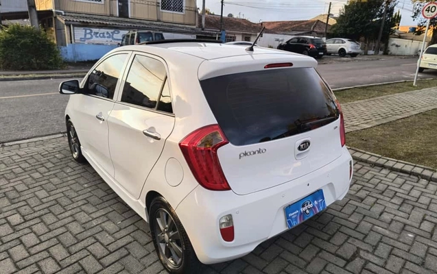 imagem-https://www.socarrao.com.br/sc-vehicle-images-prod/3022910/1785795992120-V2hhdHNBcHAgSW1hZ2UgMjAyNS0xMC0yNSBhdCAxNi41OS4xOC5qcGVn.jpeg