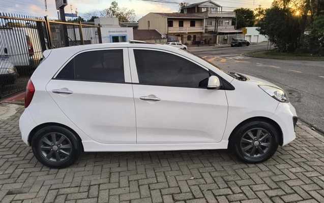 imagem-https://www.socarrao.com.br/sc-vehicle-images-prod/3022910/1785795992177-V2hhdHNBcHAgSW1hZ2UgMjAyNS0xMC0yNSBhdCAxNi41OS4xOSAoMSkuanBlZw.jpeg