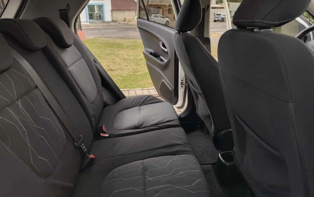 imagem-https://www.socarrao.com.br/sc-vehicle-images-prod/3022910/1785795992395-V2hhdHNBcHAgSW1hZ2UgMjAyNS0xMC0yNSBhdCAxNi41OS4xOSAoNCkuanBlZw.jpeg