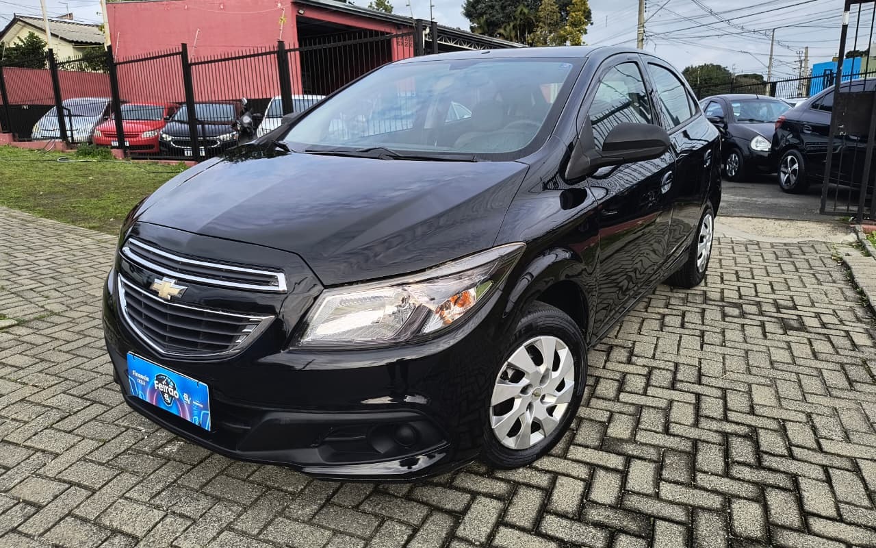 Chevrolet Onix 2016 Preto — foto 1 de 3