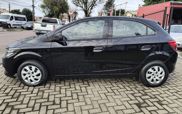 imagem-https://www.socarrao.com.br/sc-vehicle-images-prod/3026820/1785808307269-V2hhdHNBcHAgSW1hZ2UgMjAyNi0wOC0wMyBhdCAxNy4wMS41MyAoMSkuanBlZw.jpeg