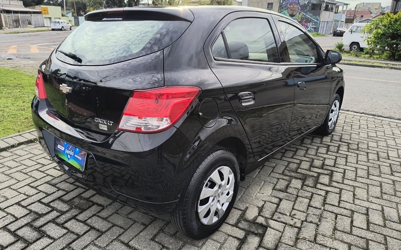 imagem-https://www.socarrao.com.br/sc-vehicle-images-prod/3026820/1785808307638-V2hhdHNBcHAgSW1hZ2UgMjAyNi0wOC0wMyBhdCAxNy4wMS41NSAoMSkuanBlZw.jpeg