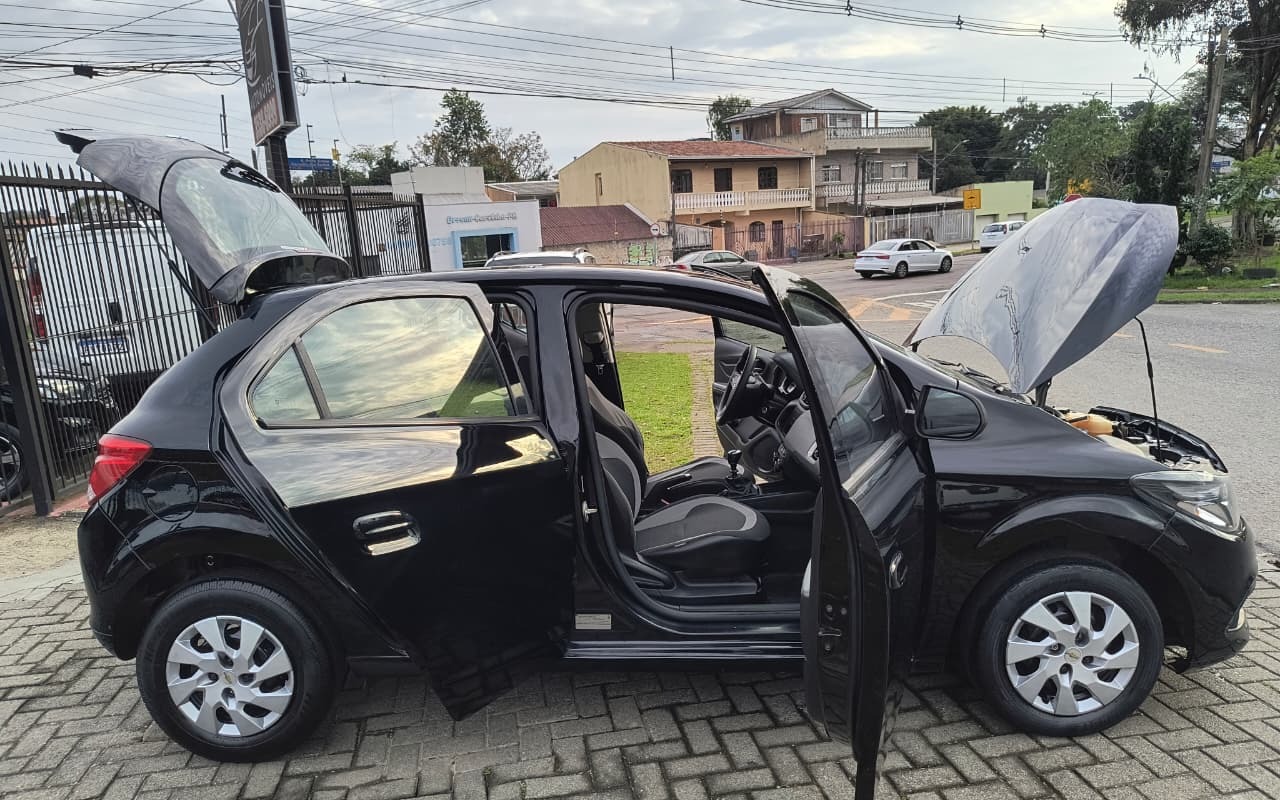 imagem-https://www.socarrao.com.br/sc-vehicle-images-prod/3026820/1785808308373-V2hhdHNBcHAgSW1hZ2UgMjAyNi0wOC0wMyBhdCAxNy4wMi4wNSAoMSkuanBlZw.jpeg