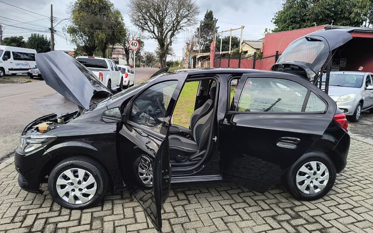 imagem-https://www.socarrao.com.br/sc-vehicle-images-prod/3026820/1785808308562-V2hhdHNBcHAgSW1hZ2UgMjAyNi0wOC0wMyBhdCAxNy4wMi4wNS5qcGVn.jpeg