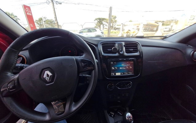 imagem-https://www.socarrao.com.br/sc-vehicle-images-prod/3036703/1785844927785-MjAyNjA3MjFfMTUwMTE1LmpwZw.jpg