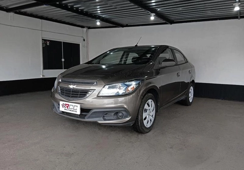 Chevrolet Prisma 2014 Cinza — foto 1 de 3