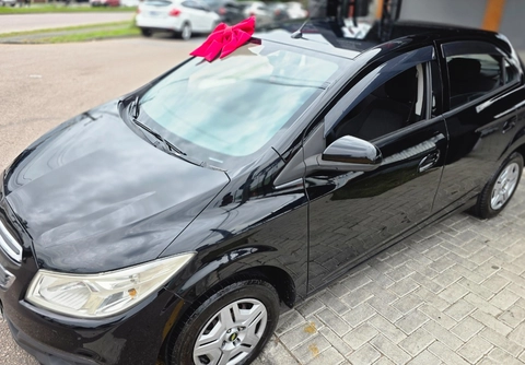 Chevrolet Onix 2014 Preto — foto 1 de 3