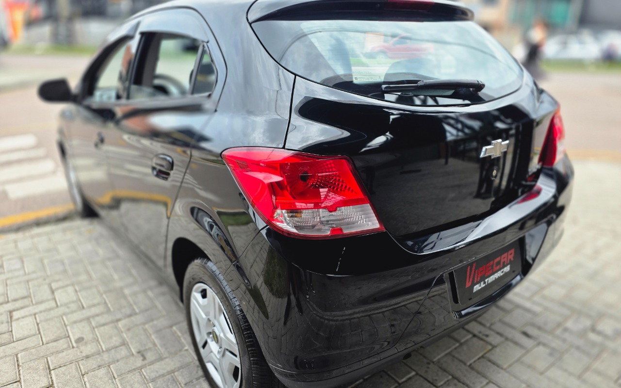 imagem-https://www.socarrao.com.br/sc-vehicle-images-prod/3037146/1785847828365-MjAyNjA4MDNfMTY1OTE2LmpwZw.jpg