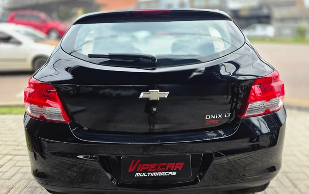 imagem-https://www.socarrao.com.br/sc-vehicle-images-prod/3037146/1785847828418-MjAyNjA4MDNfMTY1OTIxLmpwZw.jpg