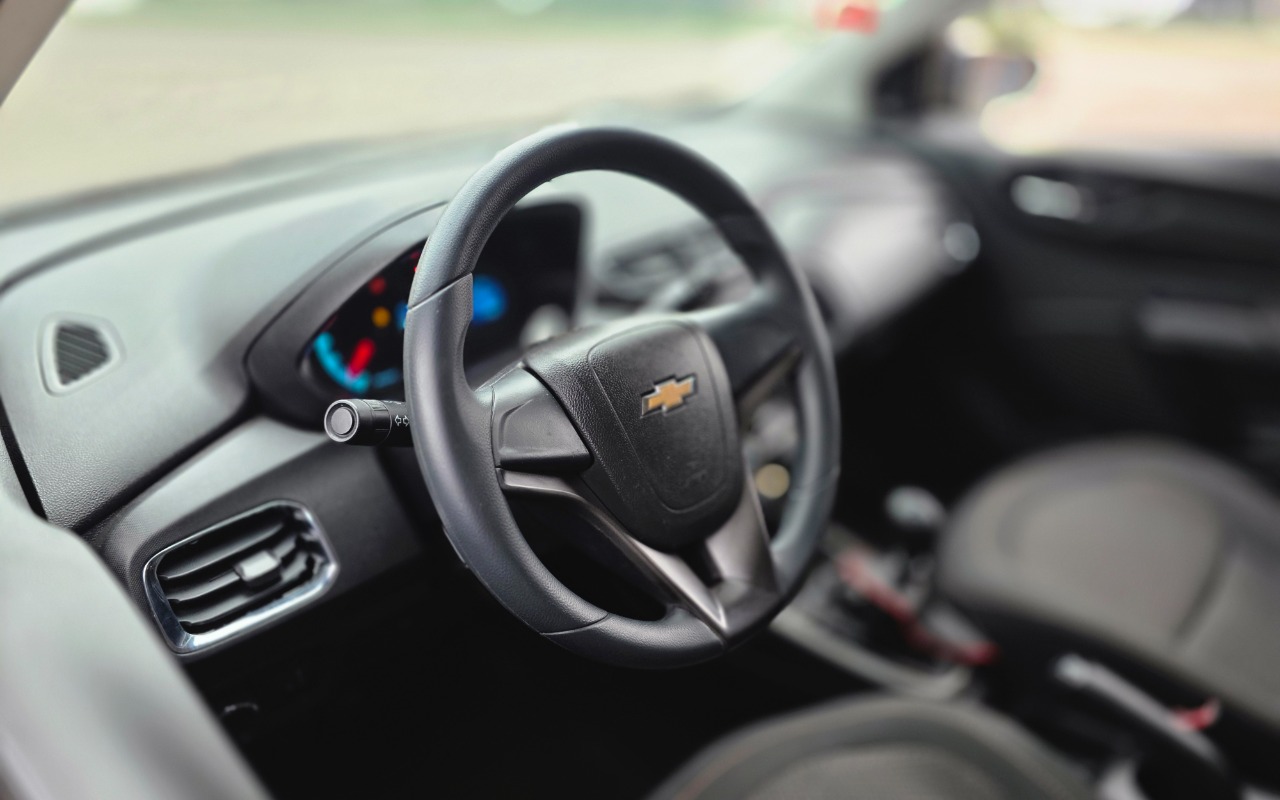 imagem-https://www.socarrao.com.br/sc-vehicle-images-prod/3037146/1785847828691-MjAyNjA4MDNfMTcwMDI5LmpwZw.jpg