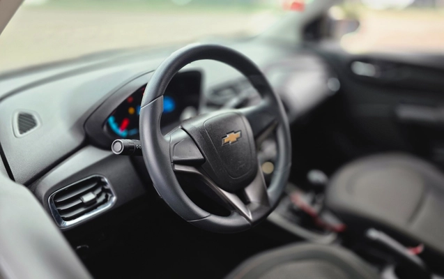 imagem-https://www.socarrao.com.br/sc-vehicle-images-prod/3037146/1785847828691-MjAyNjA4MDNfMTcwMDI5LmpwZw.jpg