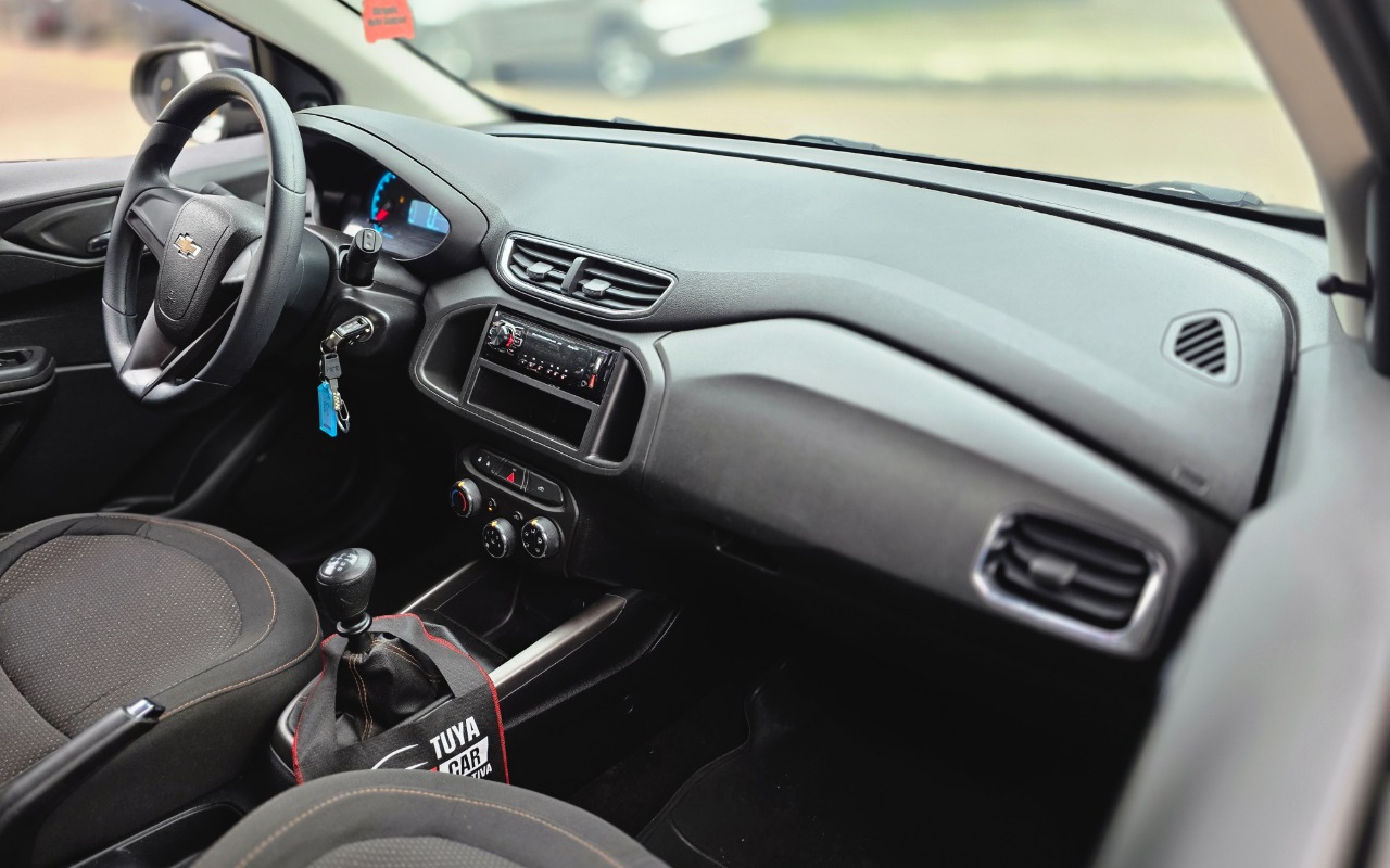 imagem-https://www.socarrao.com.br/sc-vehicle-images-prod/3037146/1785847828792-MjAyNjA4MDNfMTcwMDUwLmpwZw.jpg