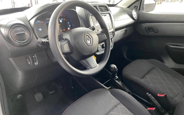imagem-https://www.socarrao.com.br/sc-vehicle-images-prod/3037650/1789479308716-8345618_17_B_43d68fdb7c.jpeg
