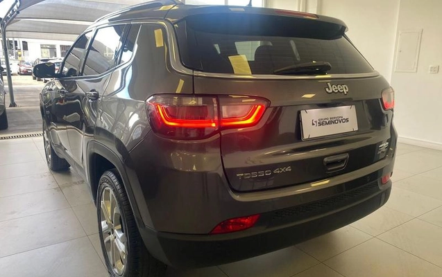 imagem-https://www.socarrao.com.br/sc-vehicle-images-prod/3037802/1788554982701-8345807_7_B_789a9ceaca.jpeg