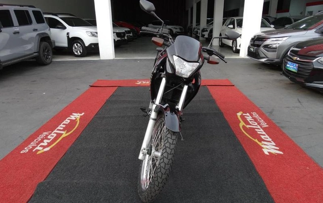 imagem-https://www.socarrao.com.br/sc-vehicle-images-prod/3037836/1786113984052-8189858_1_B_413dc4b7c1.jpeg
