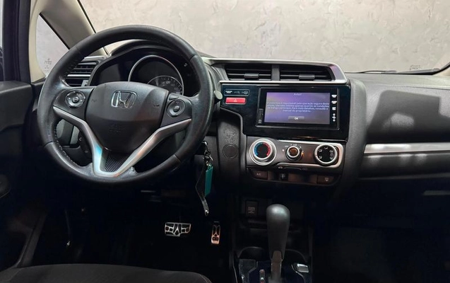 imagem-https://www.socarrao.com.br/sc-vehicle-images-prod/3037853/1788524421315-8345599_8_B_5bb884d598.jpeg