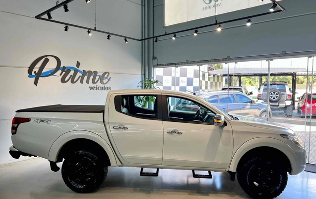 imagem-https://www.socarrao.com.br/sc-vehicle-images-prod/3038160/1785849880589-1_111044.jpg