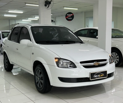 Chevrolet Classic 2014 Branco — foto 1 de 3