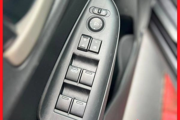 imagem-https://www.socarrao.com.br/sc-vehicle-images-prod/3038321/1785850355178-8283948_11_B_33e6968da6.jpg