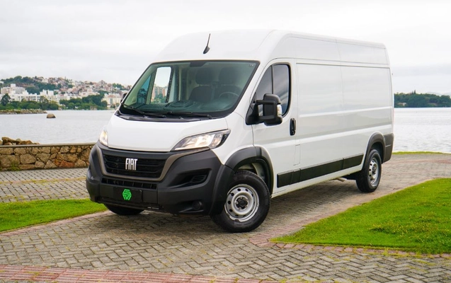 imagem-https://www.socarrao.com.br/sc-vehicle-images-prod/3038362/1785850461361-gb-36d5d3b.jpeg