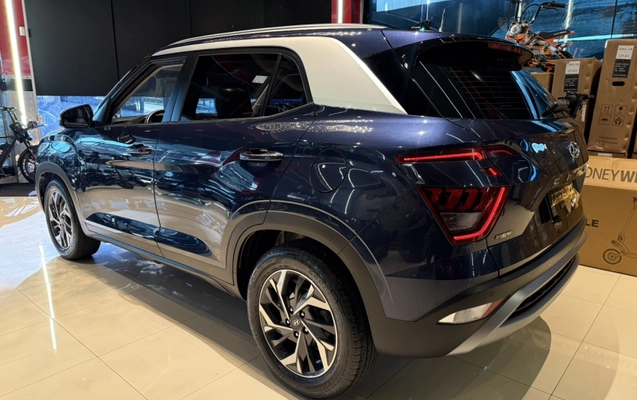 imagem-https://www.socarrao.com.br/sc-vehicle-images-prod/3038461/1785850695449-app-photos-4mQ4QtXCSyOTa4JPY8Bmgj4K7ENWgRKZ.jpg