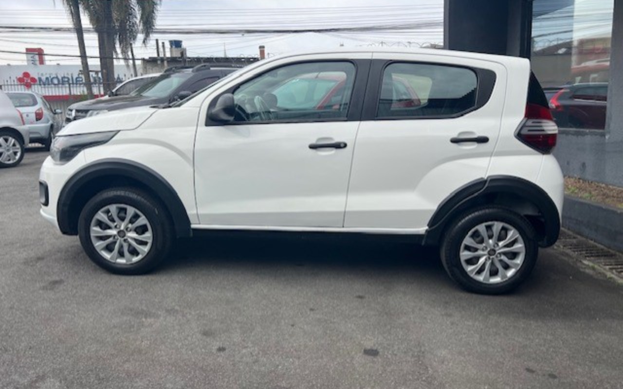 imagem-https://www.socarrao.com.br/sc-vehicle-images-prod/3038465/1785850709080-YTc0YmNiMjUtMTFiNy00MDdiLWI0NWItMTRiZTk3NzI3ZWQ5LmpwZw.jpg