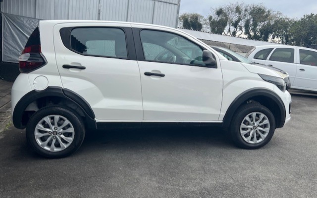 imagem-https://www.socarrao.com.br/sc-vehicle-images-prod/3038465/1785850709176-ZGJkNGYzNjAtNTUxMy00OTQ3LTkzMTktMjUzYjZhMjY3YzgxLmpwZw.jpg
