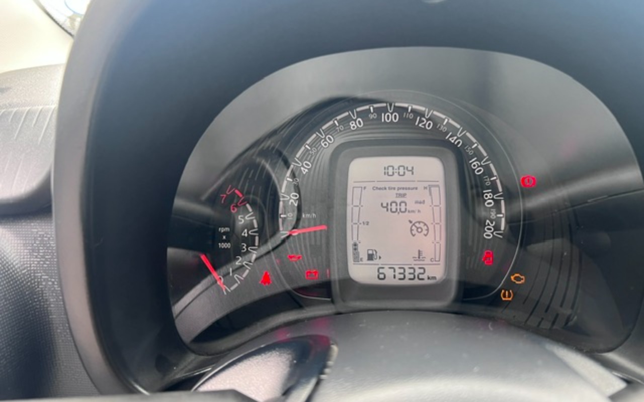 imagem-https://www.socarrao.com.br/sc-vehicle-images-prod/3038465/1785850709428-MzBjODVmNjMtMWVlOS00ODdhLTlmYjAtMDdjYWI2ZmVkMTY4LmpwZw.jpg