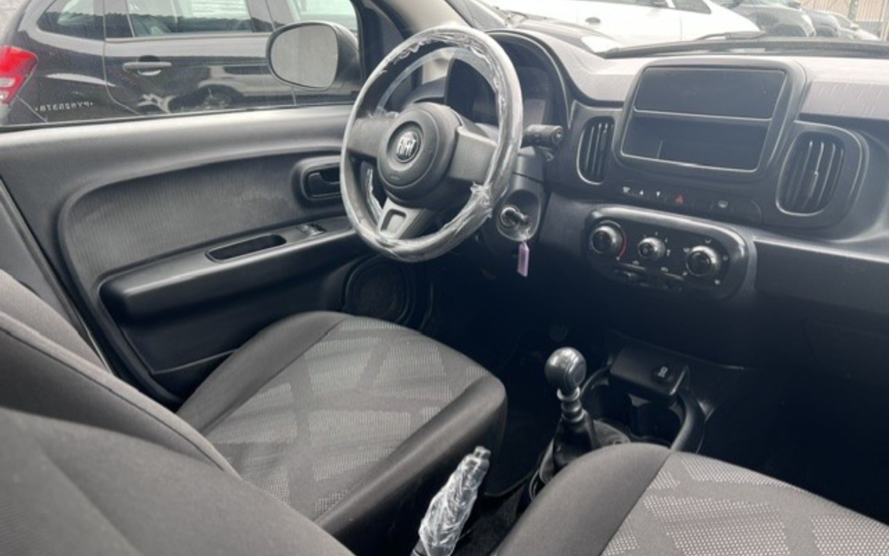 imagem-https://www.socarrao.com.br/sc-vehicle-images-prod/3038465/1785850709624-OThkMzk4ZTctOTNmNC00MjMwLWI5MTEtZmE3NmMwZmRkYzQ4LmpwZw.jpg
