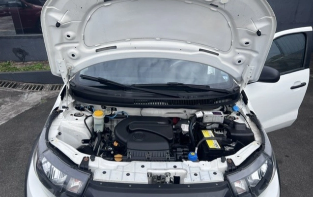 imagem-https://www.socarrao.com.br/sc-vehicle-images-prod/3038465/1785850710165-ZGRmYWYxNzEtZTMwNS00NDhhLThjNWEtZTI3YzY3MTMwYWZjLmpwZw.jpg